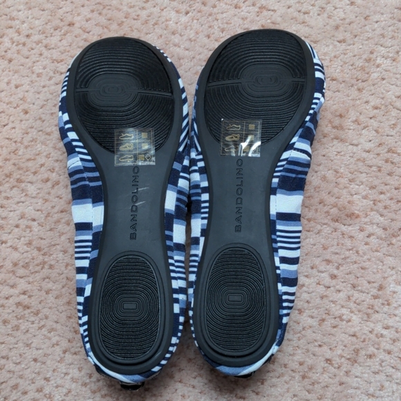 NWOT Bandolino Striped Flats - Picture 5 of 6